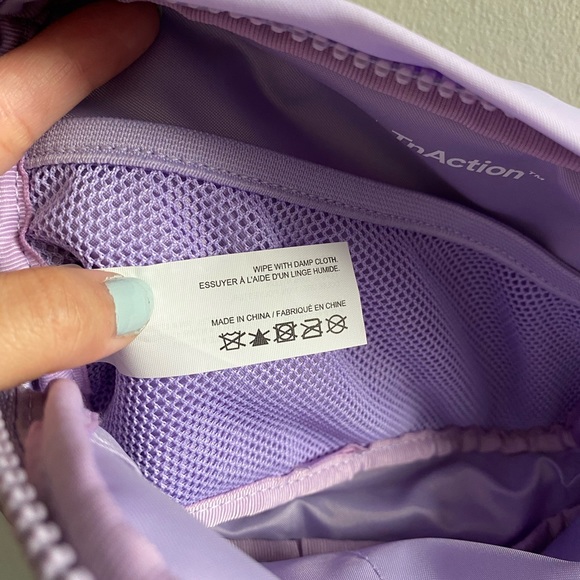 Used TNAction On-the-Way Belt Bag - Picture 2 of 5